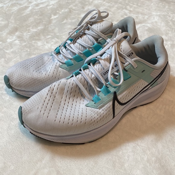 Nike Air Zoom Pegasus 38 Gray w/Light Blue & Black Detail Running Casual Size 8 - Picture 4 of 9